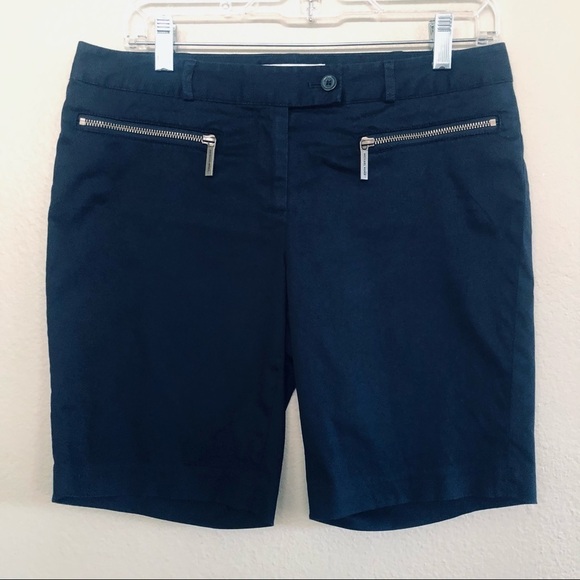 Michael Kors Women's Chinos Pockets with Gold Zipper Short Bermuda Shorts Size 4 - Picture 1 of 14